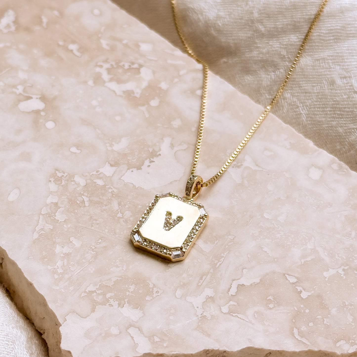 LucyKitty Gold Filled Carta Letter Pendant Box Chain