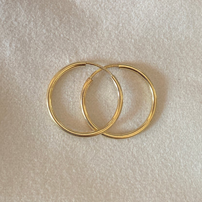 Aura Endless Hoop Earrings